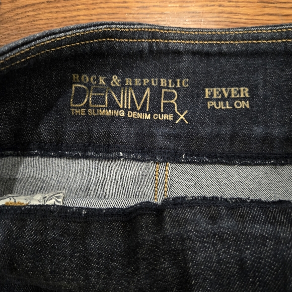 Rock & Republic Womens Denim Rx Fever Stretch 4.5" Short - Picture 6 of 8